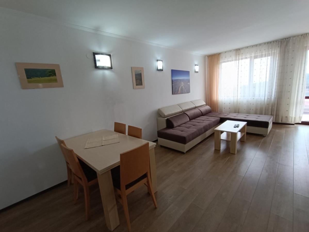 Viva 6 Apartment In Hotel Stenata Pamporovo Exterior photo